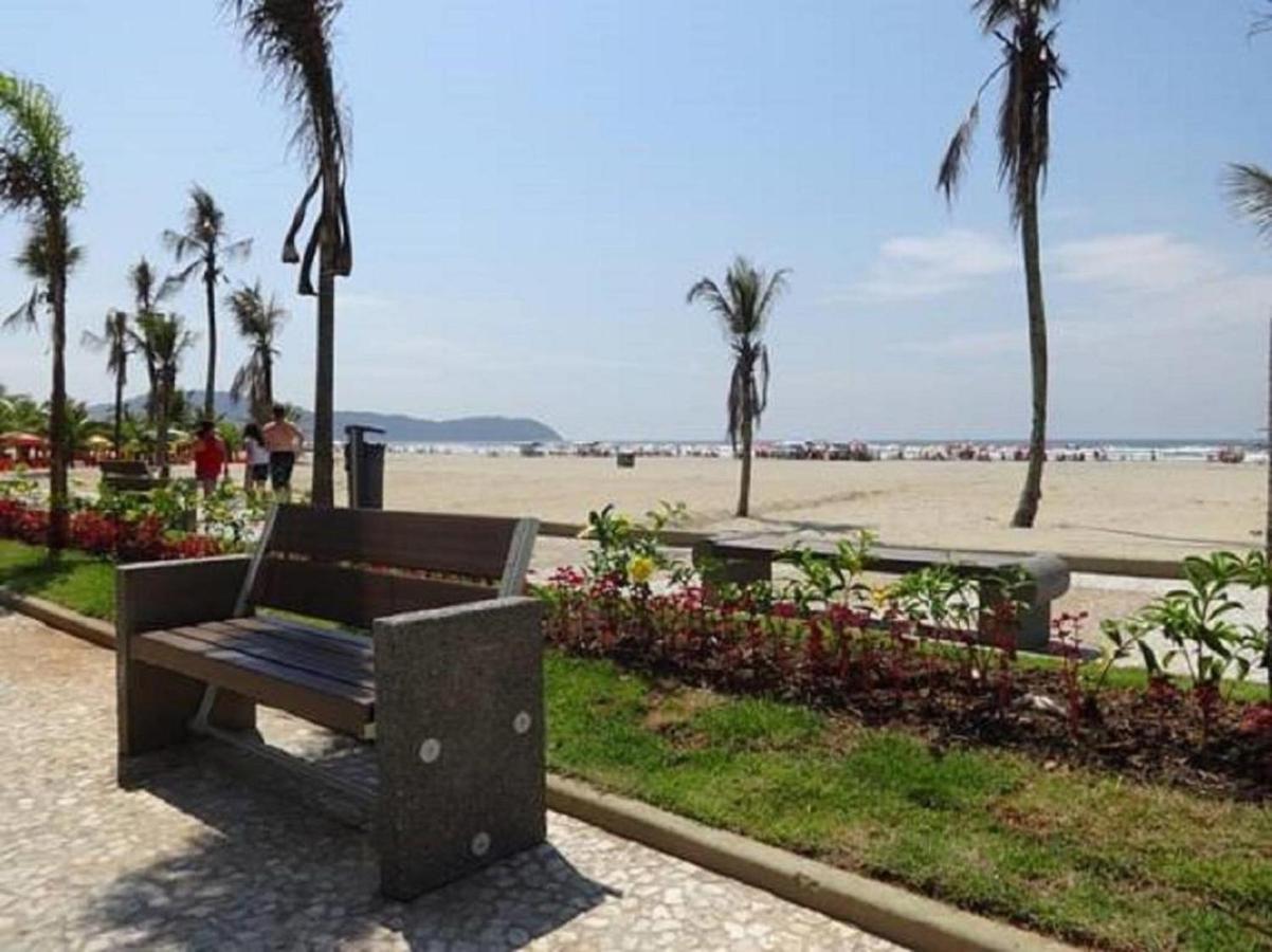 Apartamento Primeira Quadra Da Praia ปรายากรันเด ภายนอก รูปภาพ